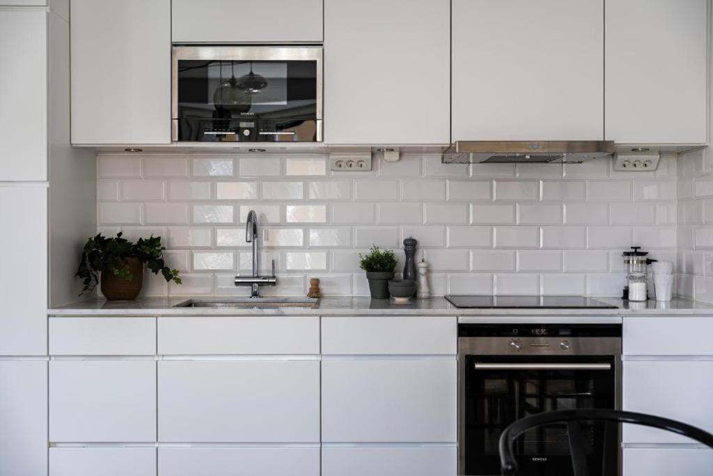 Beautiful And Modern Accommodation Near Stockholm City Экстерьер фото