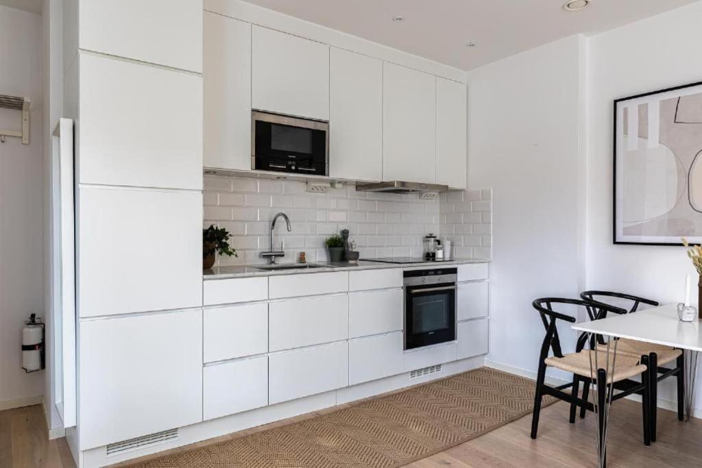 Beautiful And Modern Accommodation Near Stockholm City Экстерьер фото